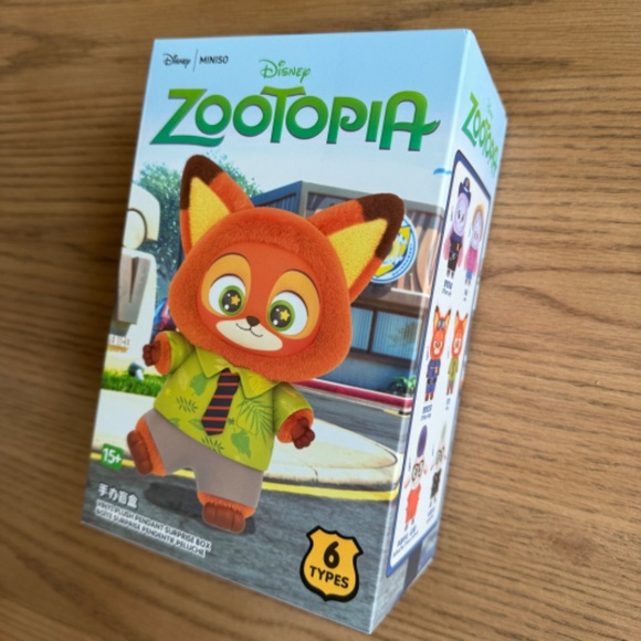 Miniso x Disney Zootopia Vinyl Plush Keychain Pendant - 100% Authentic! - Picture 2 of 8